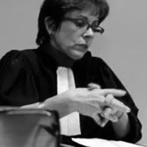 cabinet d’avocat à Rodez, conseil juridique pour particuliers et entreprises . Maitre Elisabeth Rudelle-Vimini